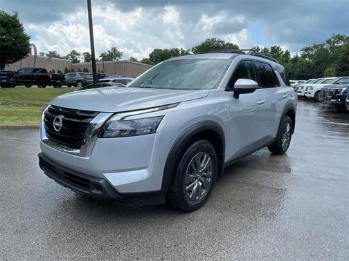 2025 Nissan Pathfinder SV FWD