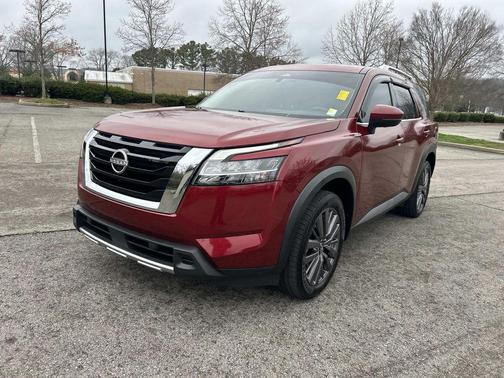2023 Nissan Pathfinder SL 4WD