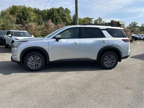 2025 Nissan Pathfinder SV FWD