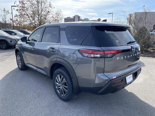 2025 Nissan Pathfinder S 4WD