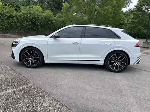 Glacier White Metallic 2021 Audi SQ8 4.0T Prestige
