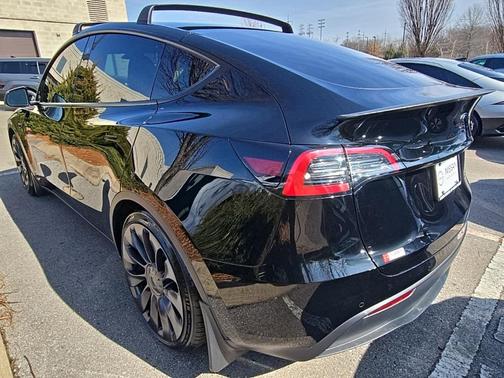 2022 Tesla Model Y Performance Dual Motor All-Wheel Drive