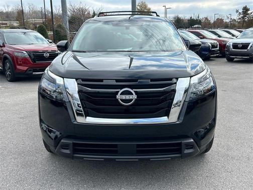 2025 Nissan Pathfinder SV 4WD