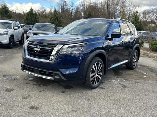 2025 Nissan Pathfinder Platinum 4WD