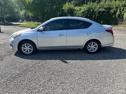 2019 Nissan Versa 1.6 SV