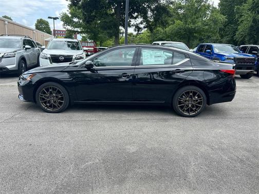 2025 Nissan Altima SR AWD