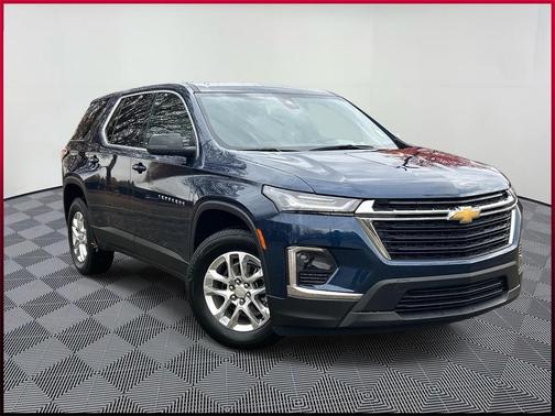 2023 Chevrolet Traverse LS