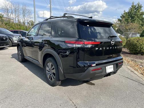 2025 Nissan Pathfinder SV FWD