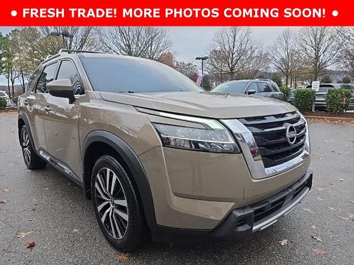 2024 Nissan Pathfinder Platinum FWD