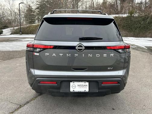 2022 Nissan Pathfinder SV 2WD