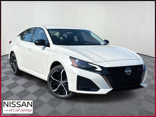 2025 Nissan Altima SR FWD