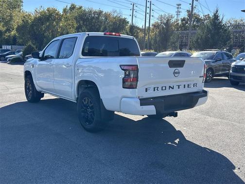 2026 Nissan Frontier SV