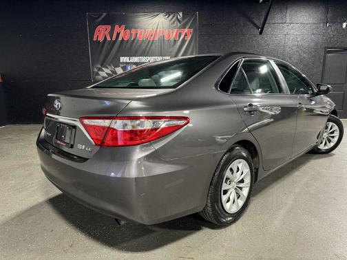 2016 Toyota Camry Hybrid HYBRID