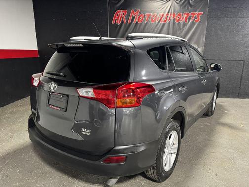 Magnetic Gray Pearl 2013 Toyota RAV4 XLE