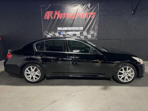 2011 INFINITI G37 Sport