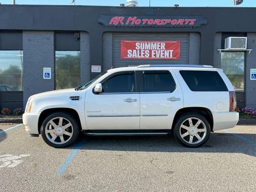2009 Cadillac Escalade Base