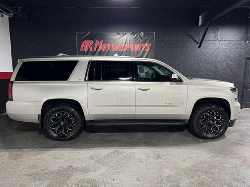 2016 Chevrolet Suburban LT