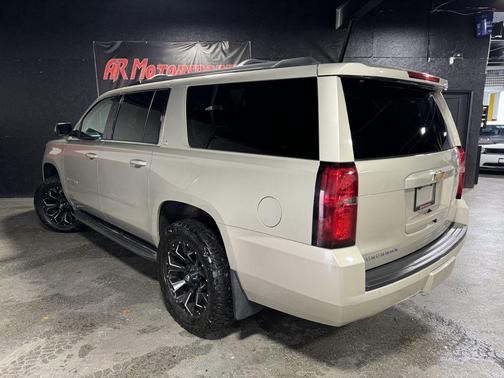 2016 Chevrolet Suburban LT