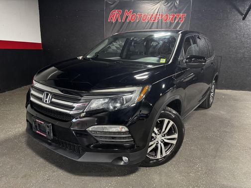 Crystal Black Pearl 2016 Honda Pilot EX