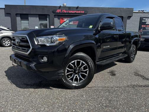 Black 2016 Toyota Tacoma SR