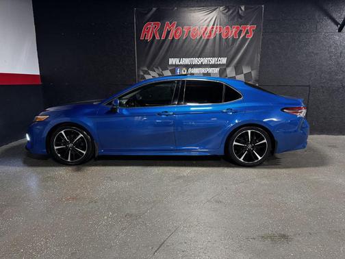 BLUE 2018 Toyota Camry XSE