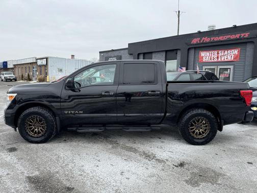 2021 Nissan Titan SV