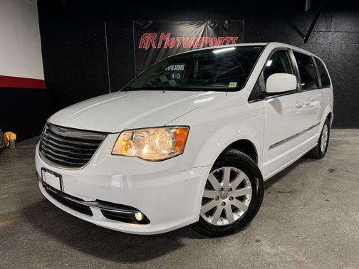 2014 Chrysler Town & Country Touring