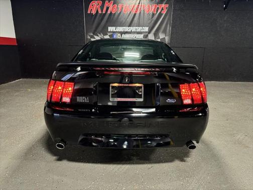 2004 Ford Mustang Mach I
