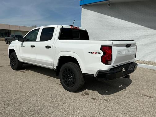 2025 Chevrolet Colorado WT