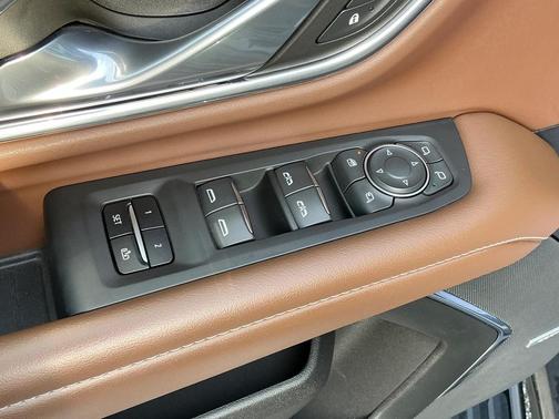 2022 Chevrolet Suburban 4WD High Country