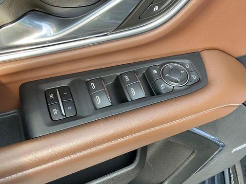 2022 Chevrolet Suburban 4WD High Country