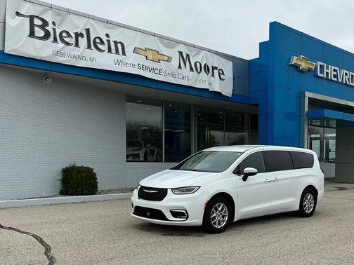 2023 Chrysler Pacifica Touring