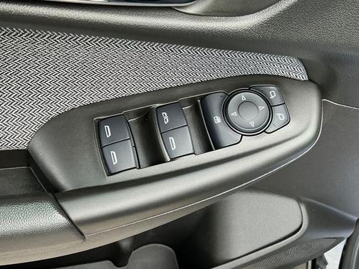 Mosaic Black Metallic 2025 Chevrolet Trailblazer LT