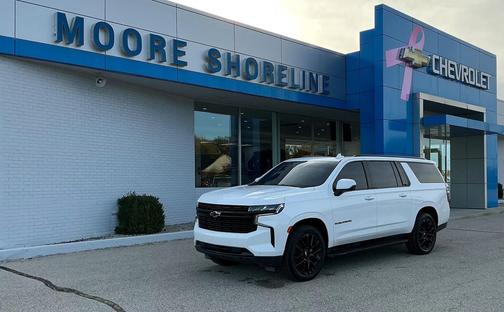 2023 Chevrolet Suburban RST