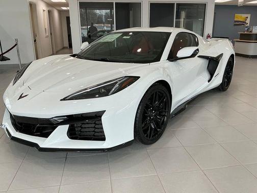 Arctic White 2026 Chevrolet Corvette Z06