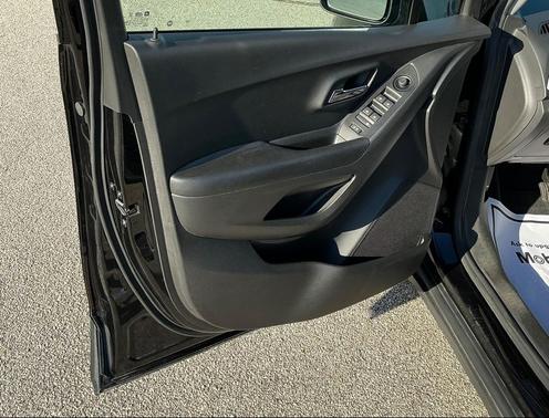 2022 Chevrolet Trax LS