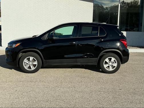 2022 Chevrolet Trax LS