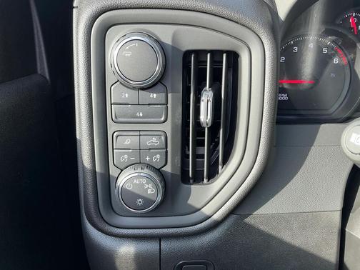 2025 Chevrolet Silverado 2500 WT