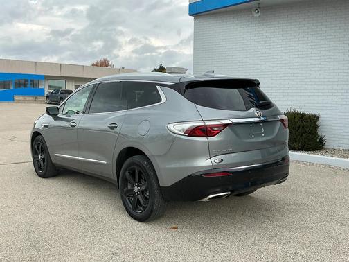 2023 Buick Enclave Essence AWD