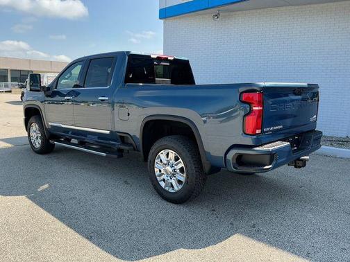 2025 Chevrolet Silverado 3500 High Country