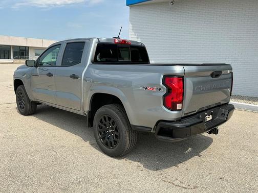 2025 Chevrolet Colorado WT