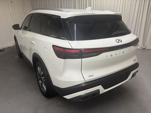 2022 INFINITI QX60 Luxe