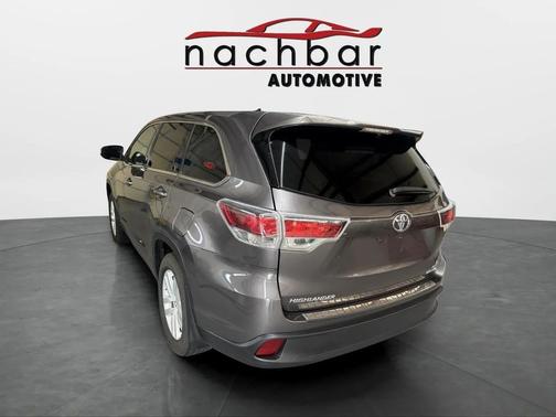 2016 Toyota Highlander LE