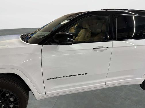2024 Jeep Grand Cherokee L Summit Reserve