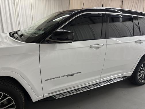 2023 Jeep Grand Cherokee L Summit Reserve