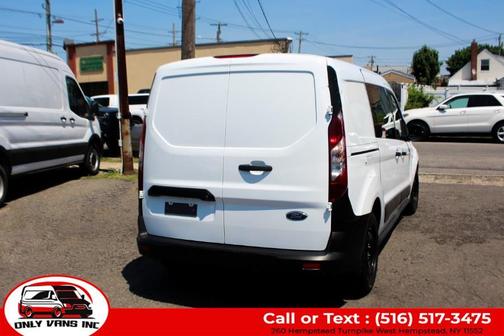 White 2022 Ford Transit Connect XL