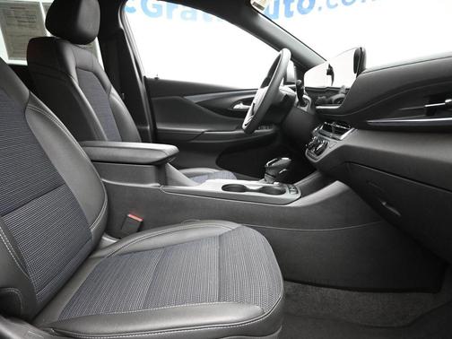 2025 Buick Envista Preferred FWD