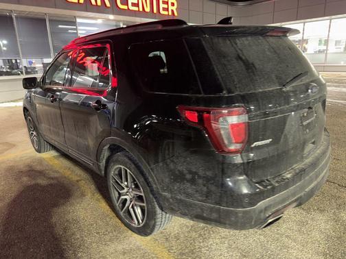 2017 Ford Explorer sport