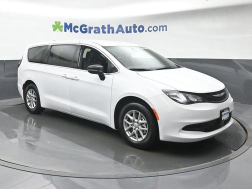 2026 Chrysler Voyager LX