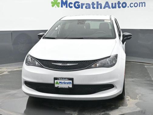 2026 Chrysler Voyager LX